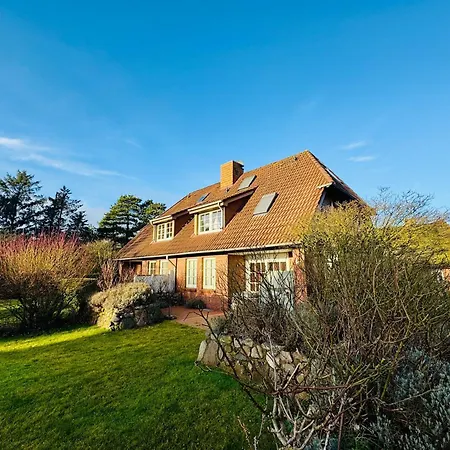 Ginsterweg 1a * Wyk auf Föhr